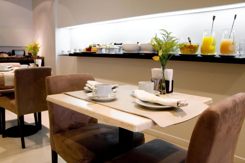 ULISES RECOLETA SUITES 52/64
