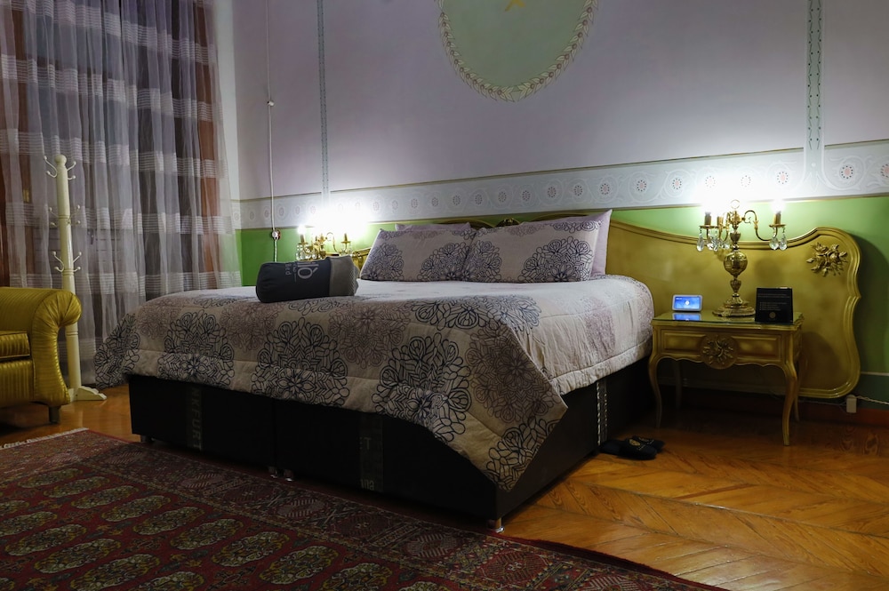 SMALL LUXURY HOTEL AZCAMI 25/50
