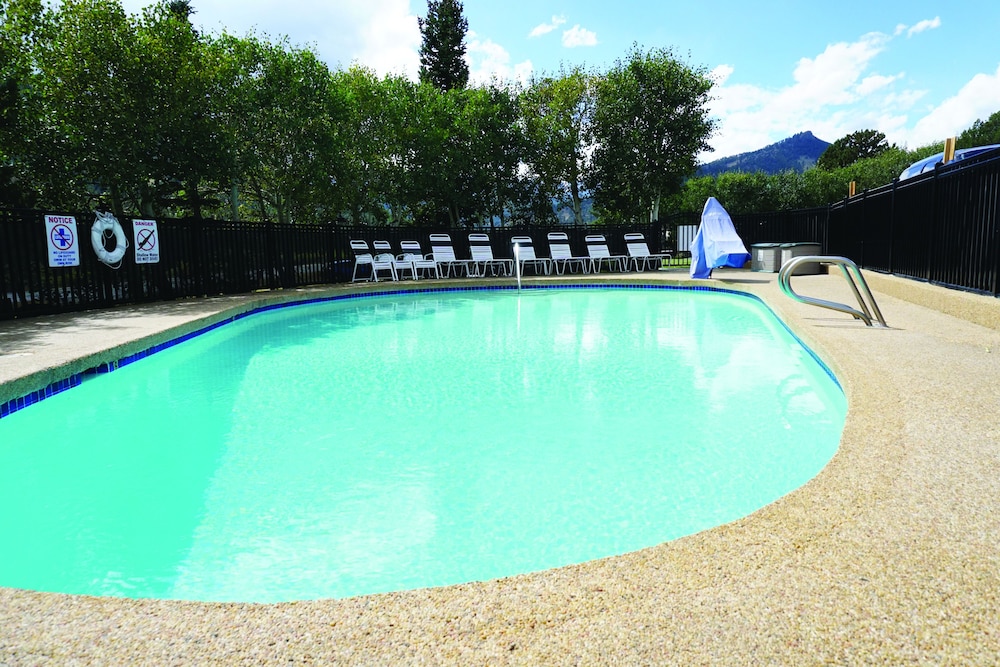 Alpine Trail Ridge Inn 47/74