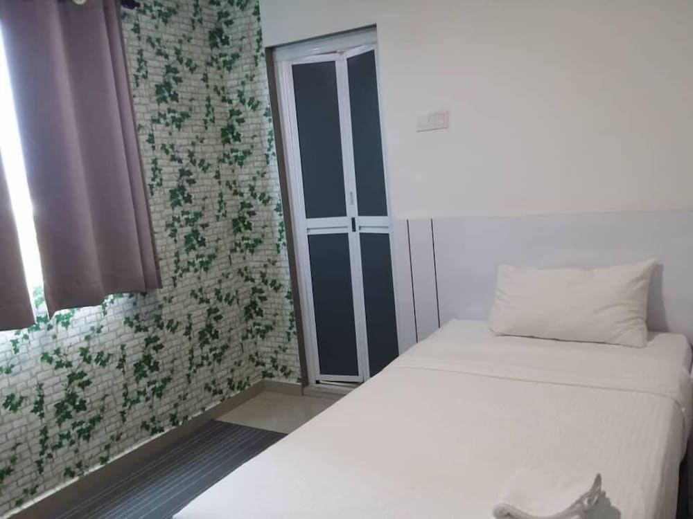 Yew Boutique Hotel 20/37