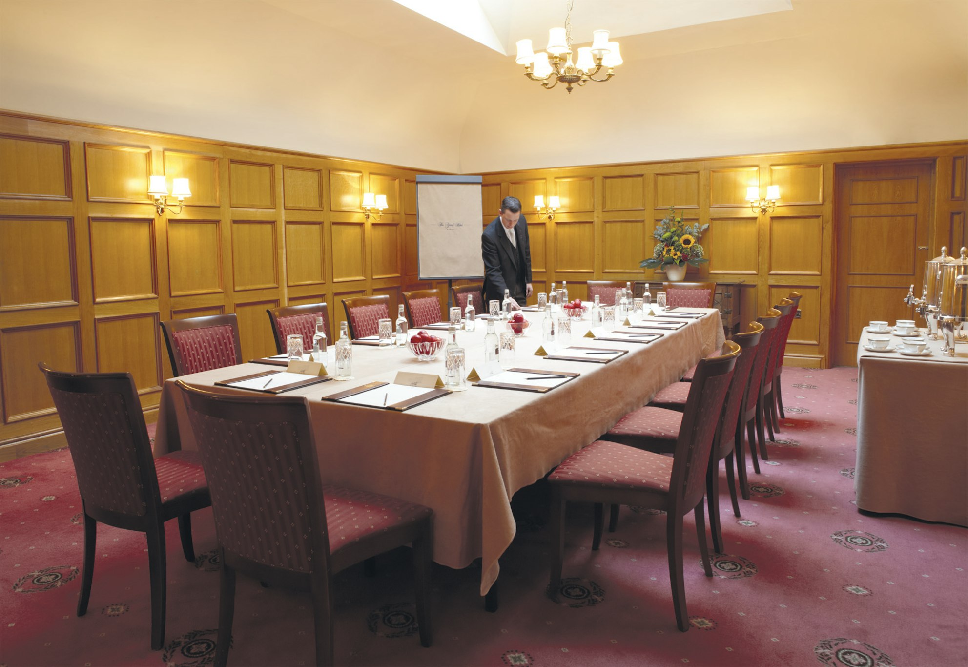 Grand Hotel Eastbourne 56/74