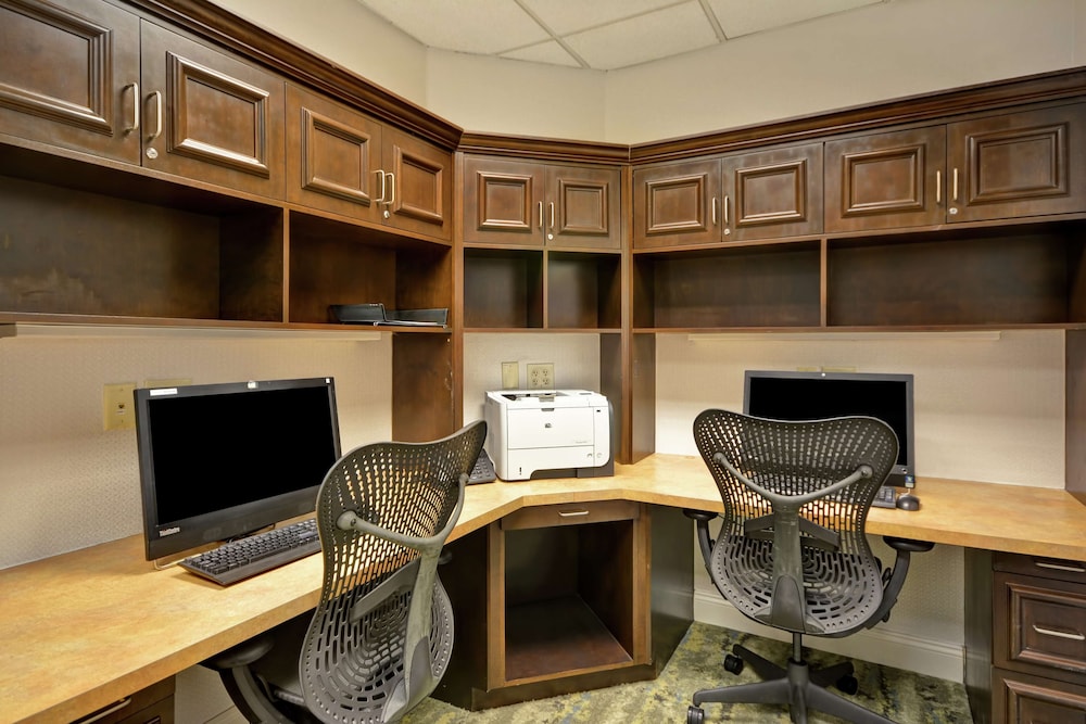 Hilton Garden Inn Ridgefield Park 42/46