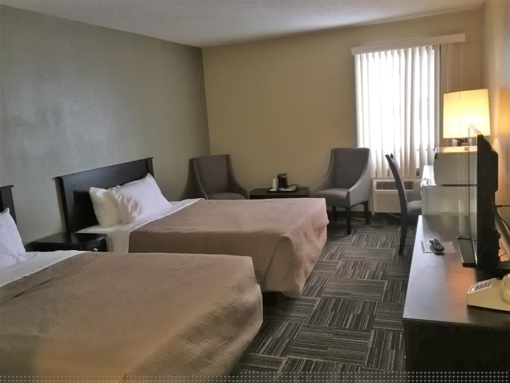 Sunlac Inn Devils Lake 11/22