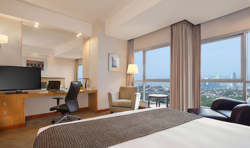Crowne Plaza Galleria Manila 32/80