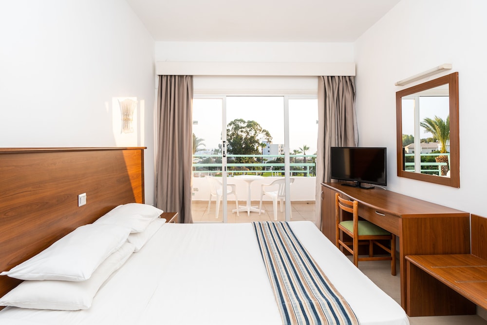 1 BEDROOM, COMFORT, DOUBLE OR TWIN BED