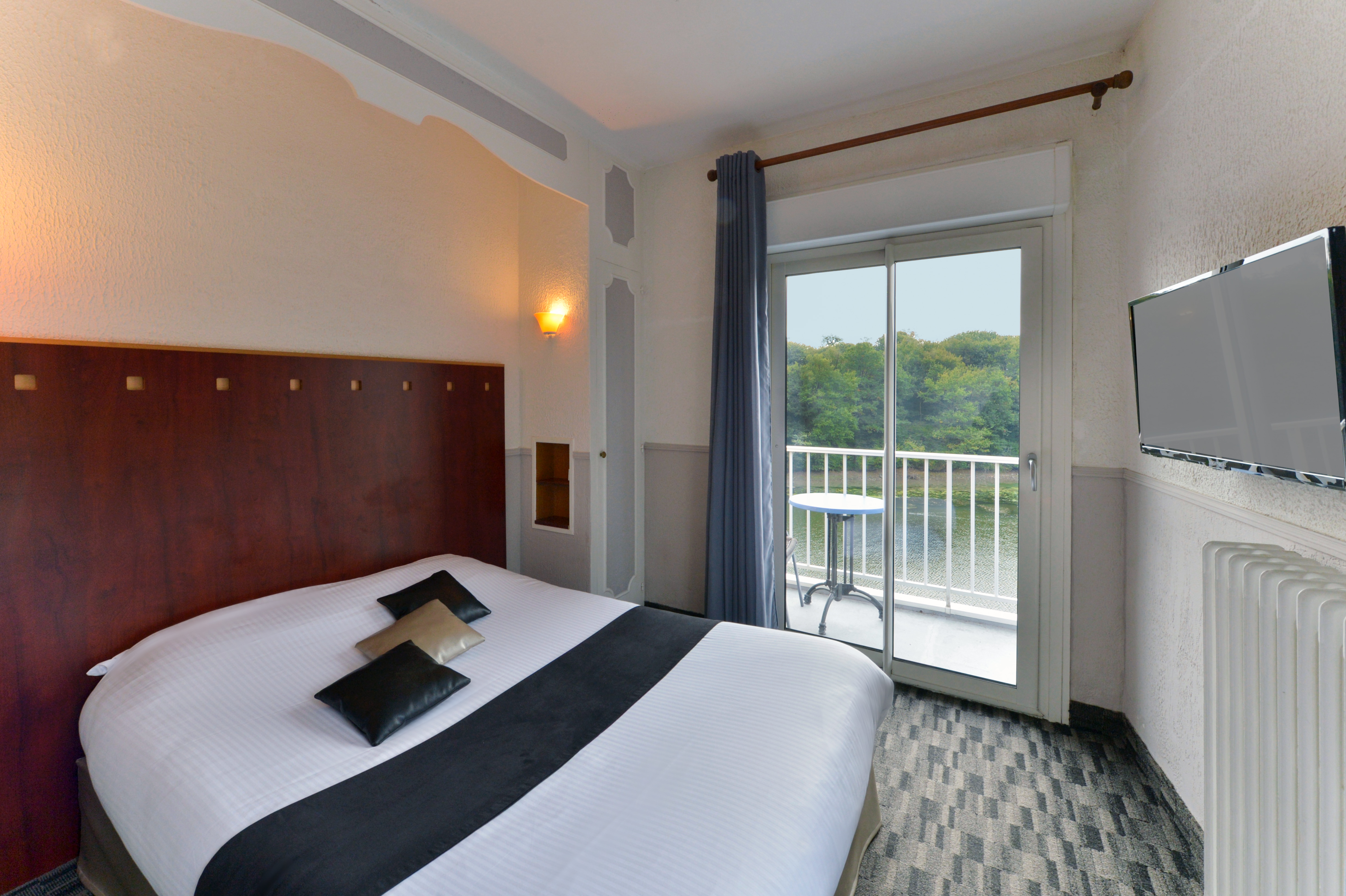 Hotel The Originals La Roche-sur-Yon Est Le Moulin Neuf 13/35