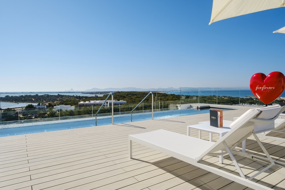 Five Flowers Hotel Formentera Melia Collection 45/49