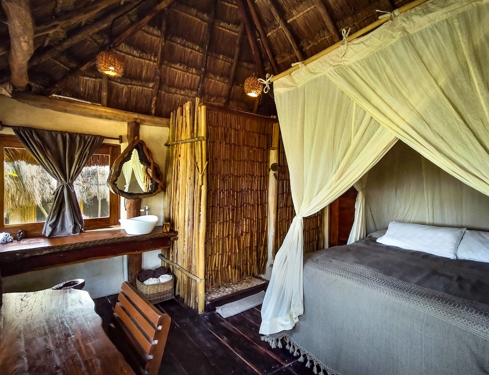 BUNGALOW, QUEEN BED, OCEAN VIEW