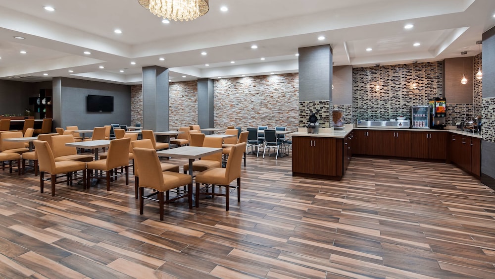 Best Western Plus Philadelphia Convention Center Hotel 20/32