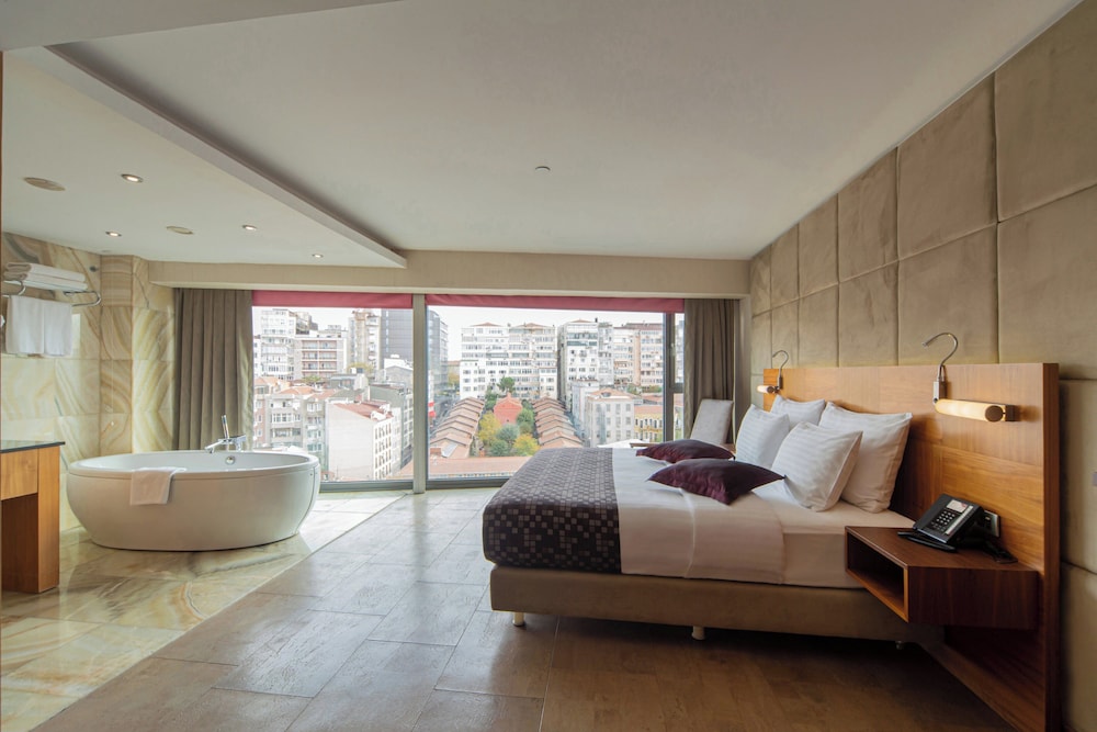 جناح بسرير فردي بغرفة نوم واحدة، Crowne Plaza Istanbul Harbiye Hotel 3/10