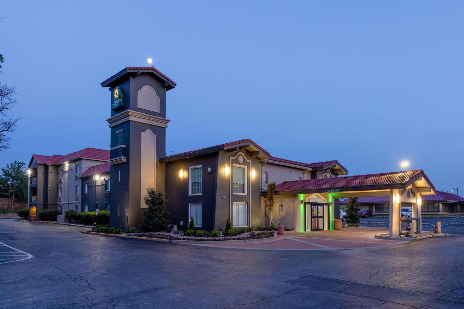 La Quinta Inn Kansas City Lenexa 7/50