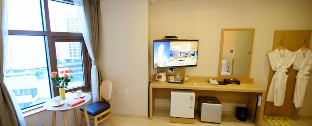 Marianne Hotel 11/40