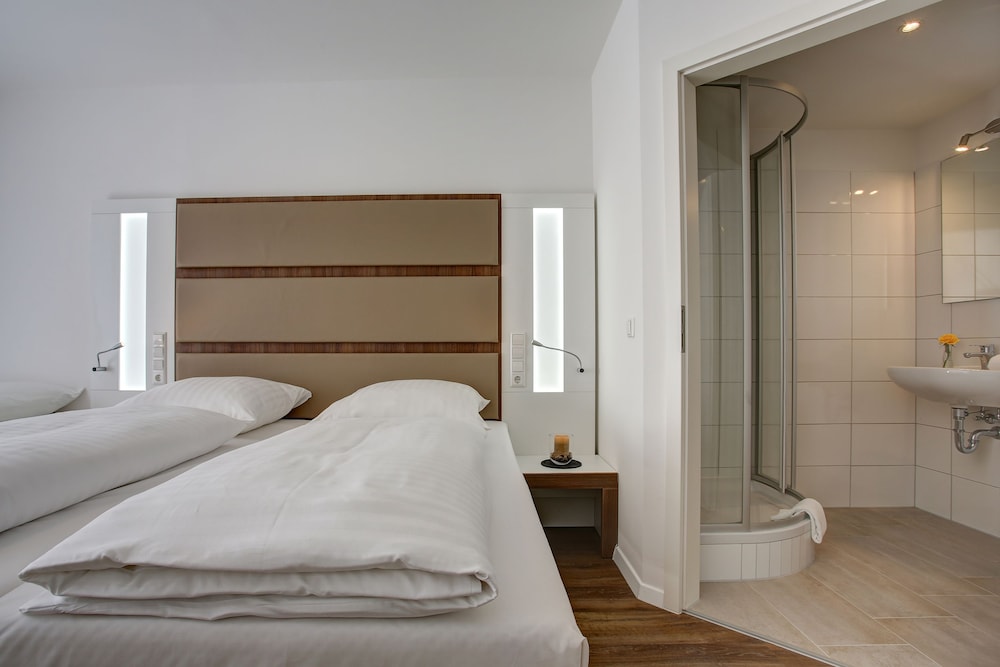 INA Boutique 030 Hannover-City 16/42