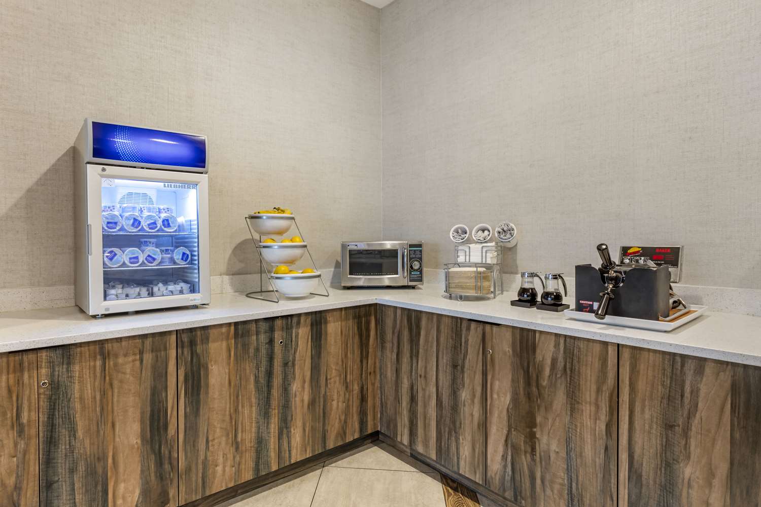 Comfort Inn & Suites Miami International Airport 13/26