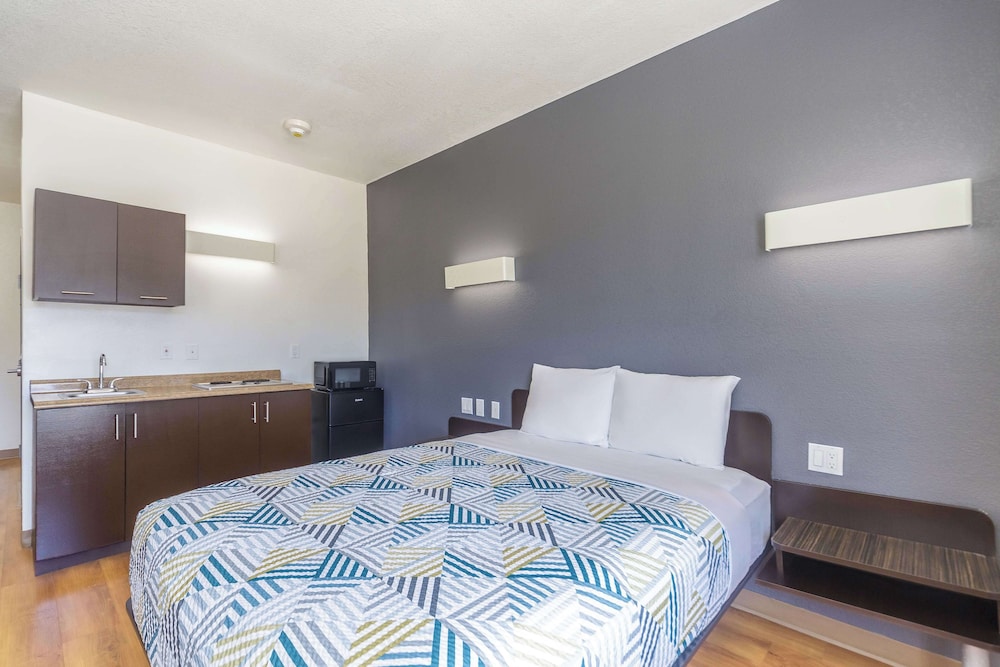 Motel6 Laredo, TX - Airport 42/66