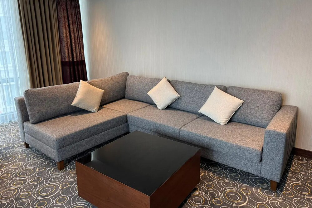 Golden Rose Hotel & Spa 26/32