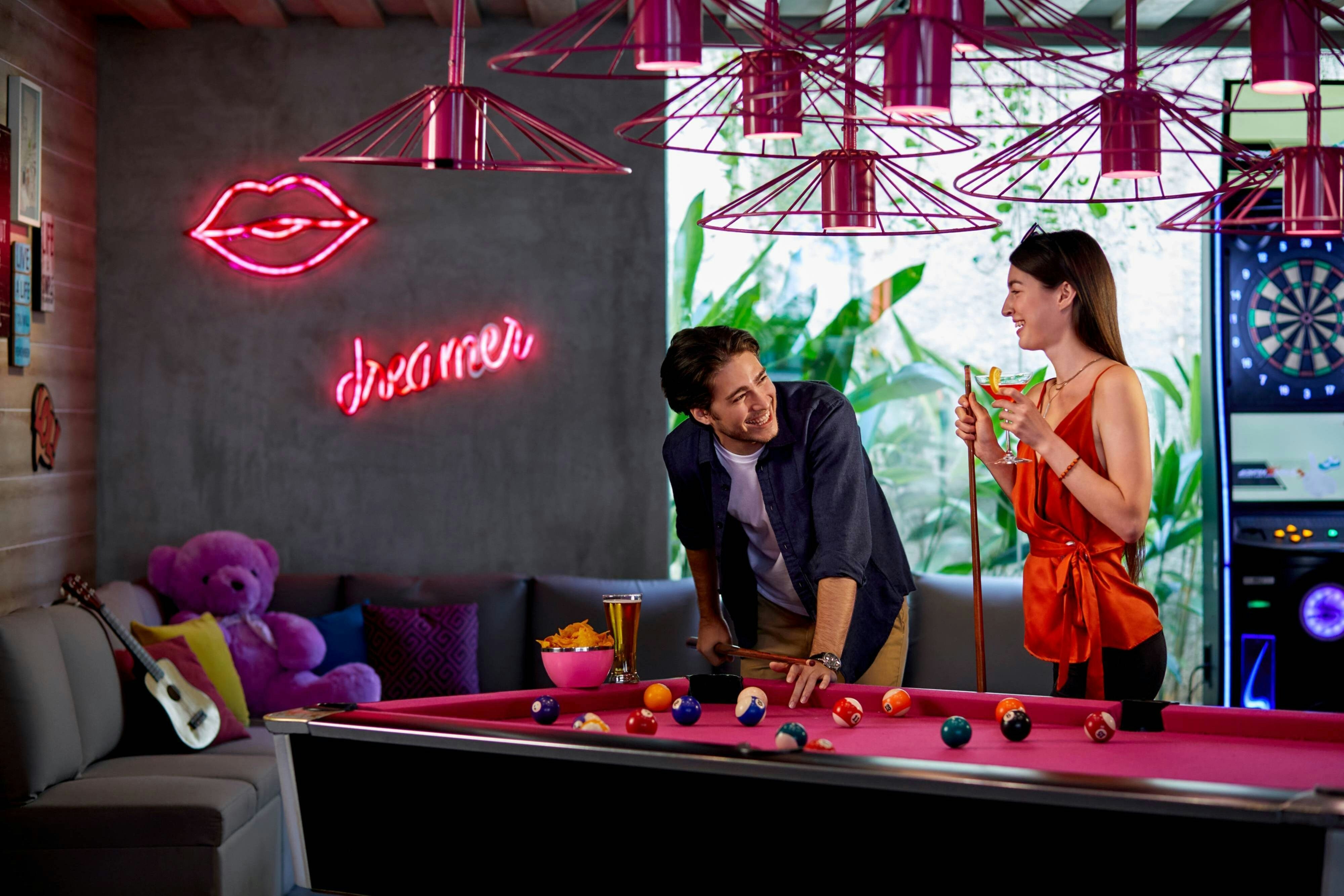 Moxy Bandung 3/15