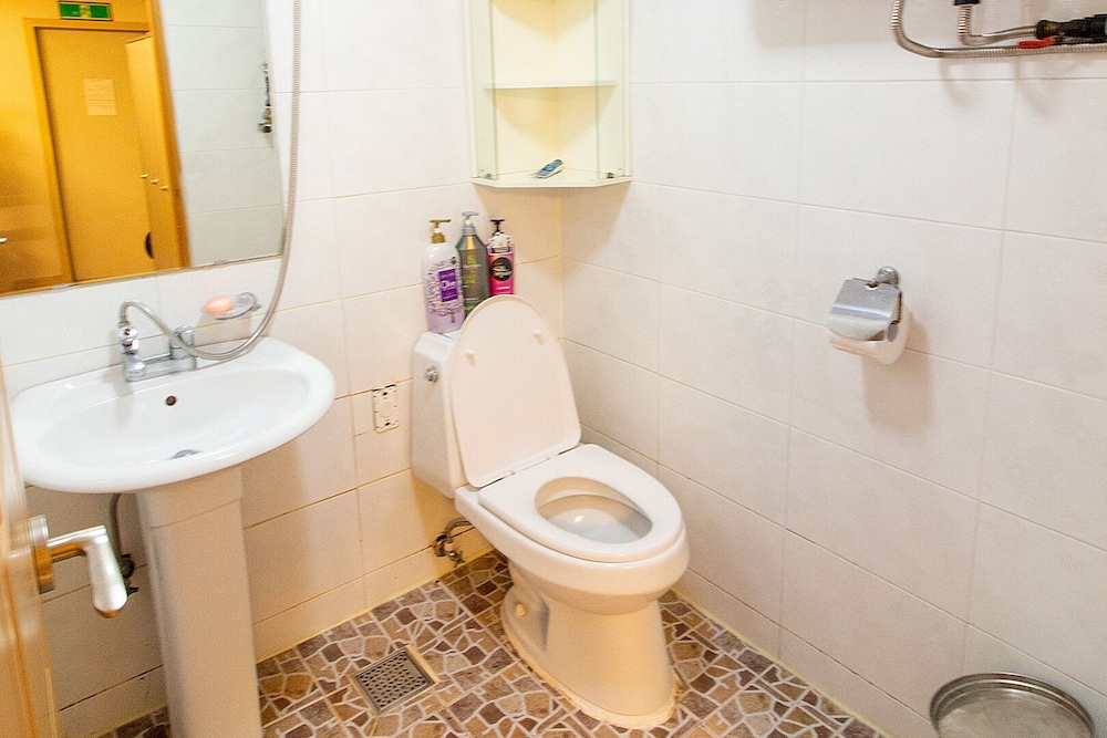 Familie Guest House Busan Station - Hostel 47/50