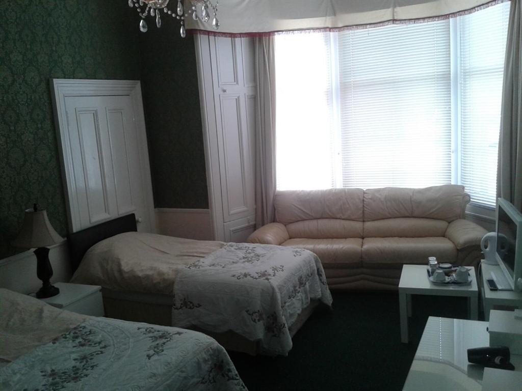 Capital Guest House 8/12