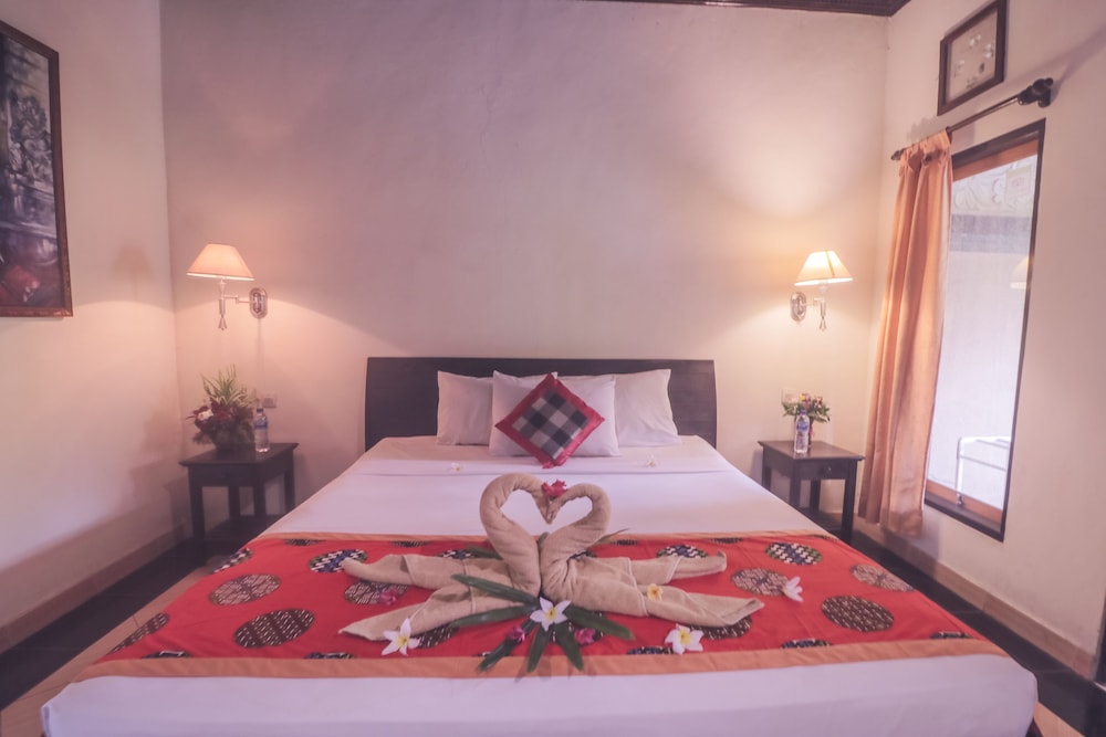 STANDARD, DOUBLE OR TWIN BED