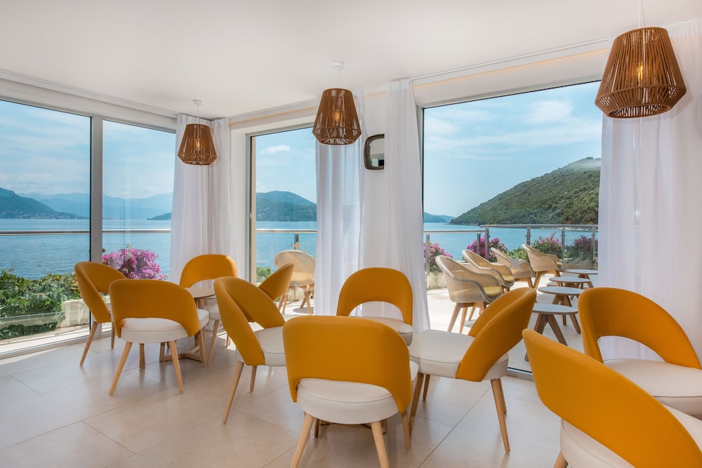 Iberostar Waves Herceg Novi 46/68