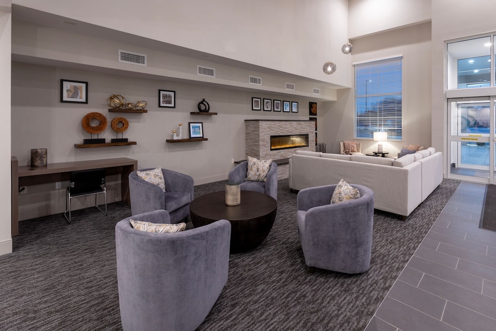 GrandStay Hotel & Suites Algona IA 13/22