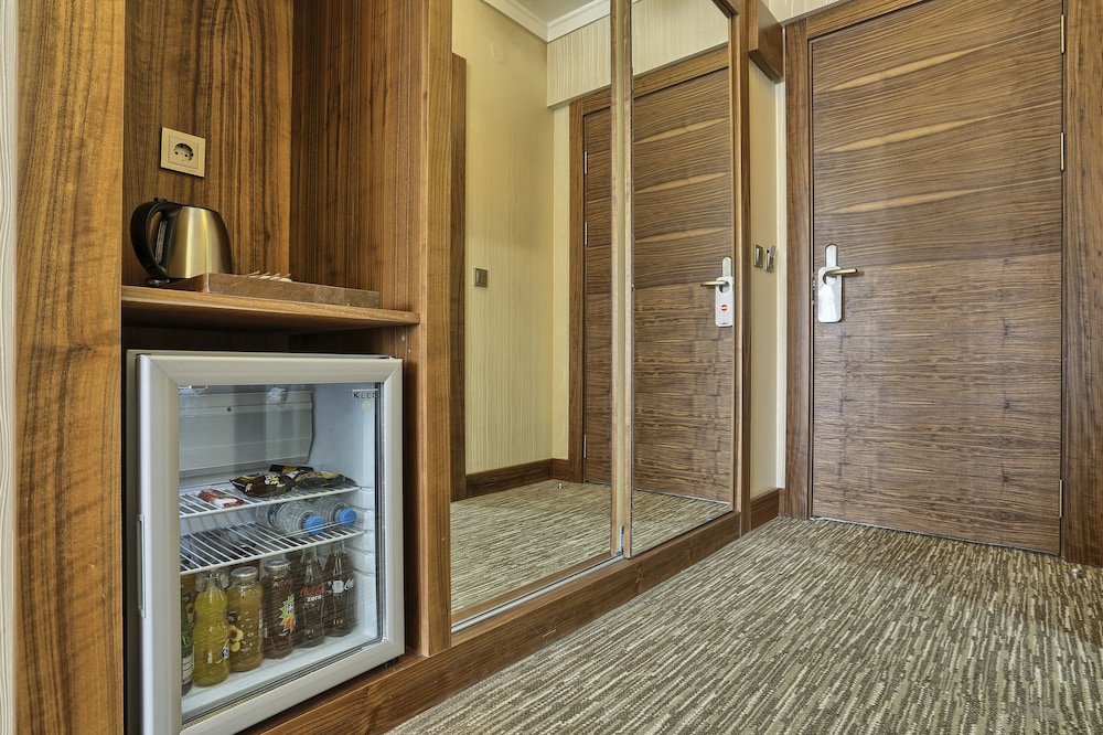 City Hotel Residence 24/42