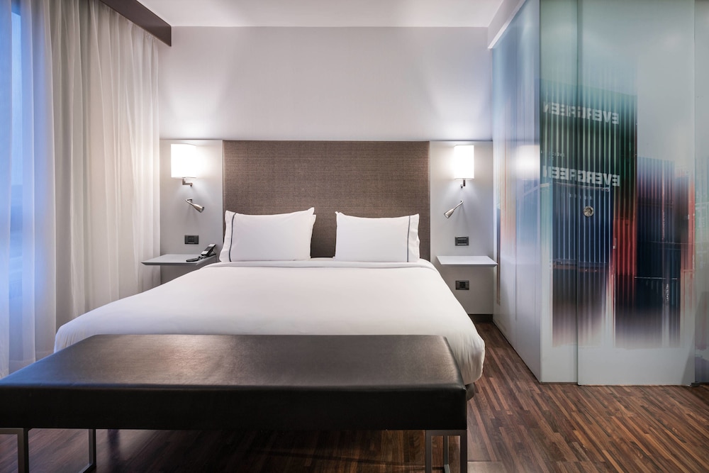 AC Hotel Alicante by Marriott 8/59