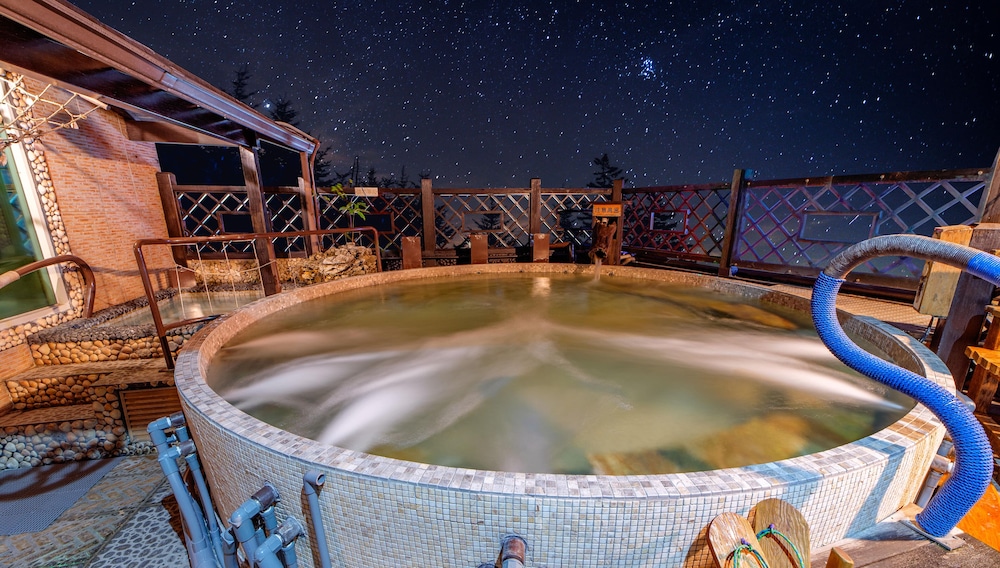 ShanKou Hotspring Hotel 28/53