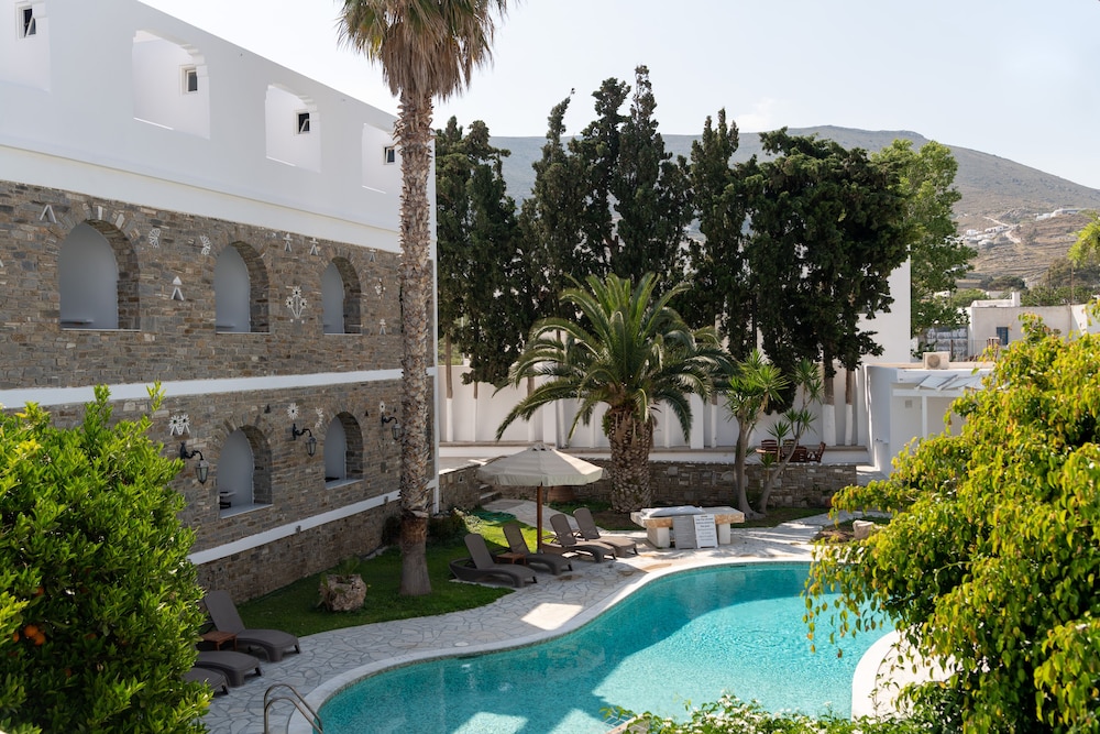 Galinos Hotel 61/73