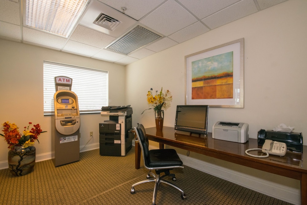 Executive Residency by Best Western Victorville 24/24