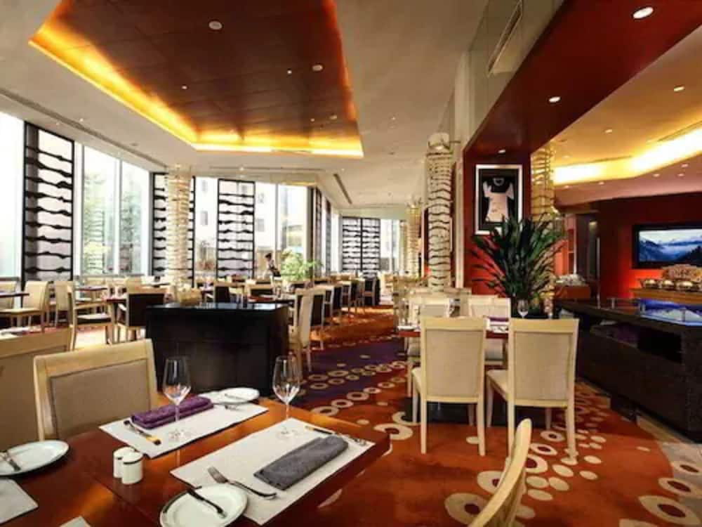 Hotel New Century Beijing 38/50
