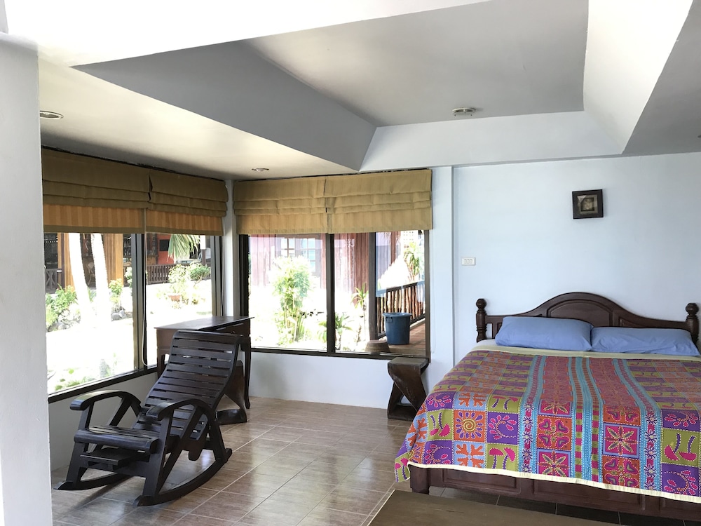 Sunrise Bungalow 25/50