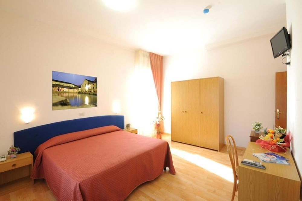 Hotel Perugina 6/23