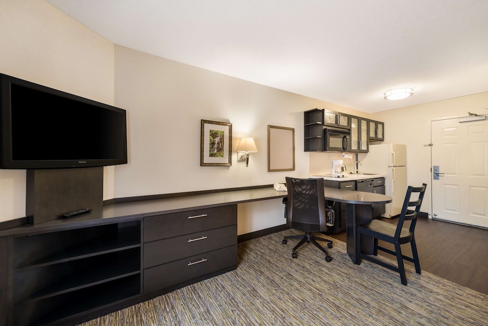 Sonesta Simply Suites Hampton 41/47