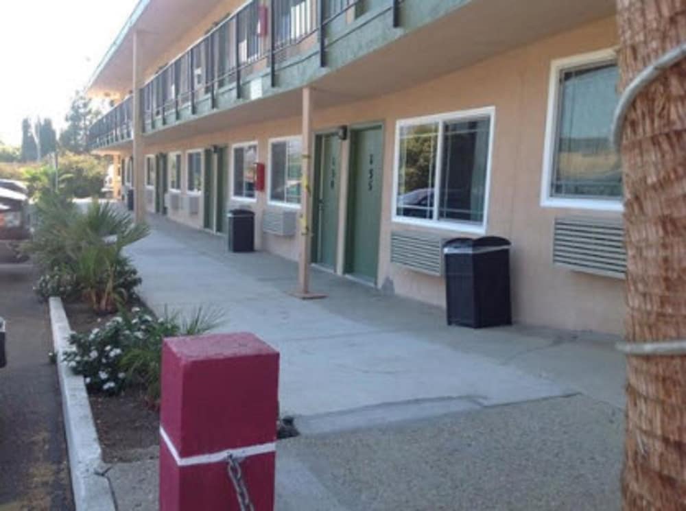 Americas Best Value Inn Thousand Oaks 5/21