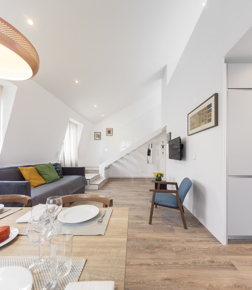 Lisbon Serviced Apartments - Chiado Emenda 31/70