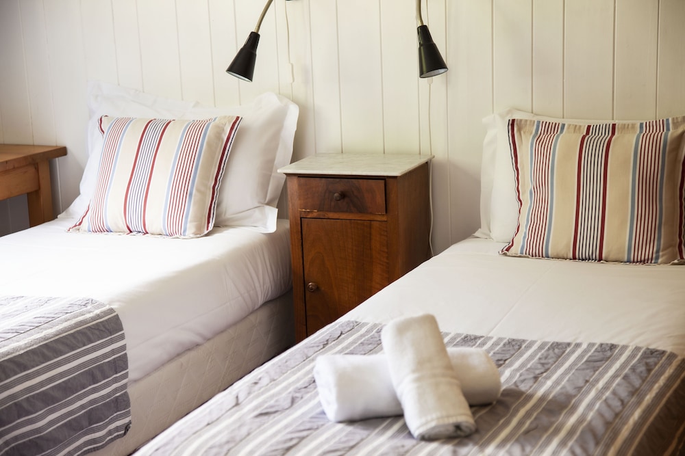STANDARD, TWIN BEDS