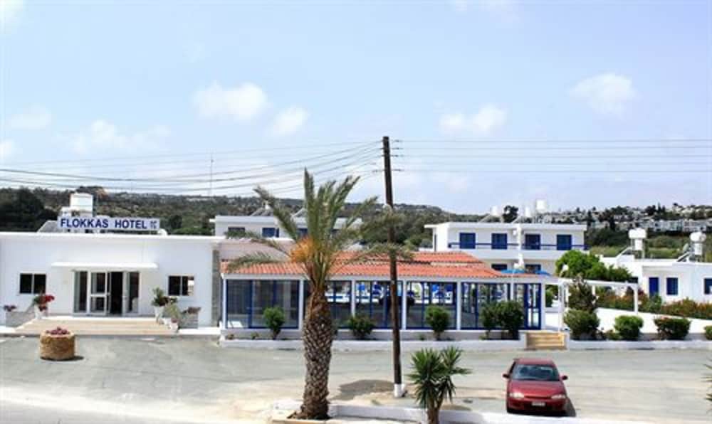 Flokkas Hotel Apartments 4/50