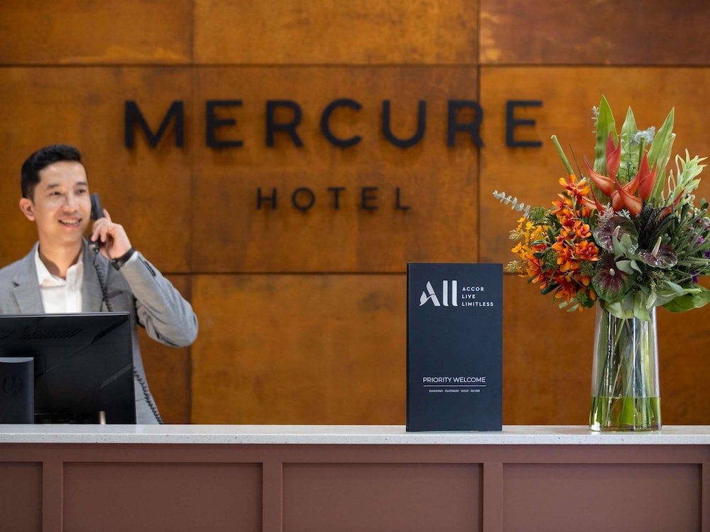 Mercure Newcastle 6/50