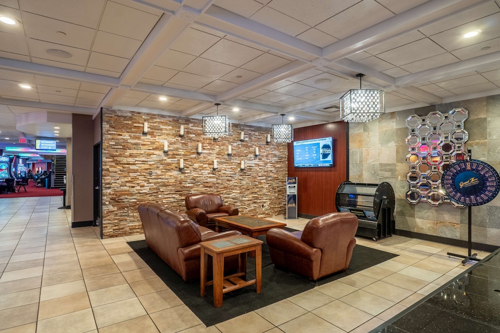 Grand Z Hotel Casino by Red Lion Hotels 35/57