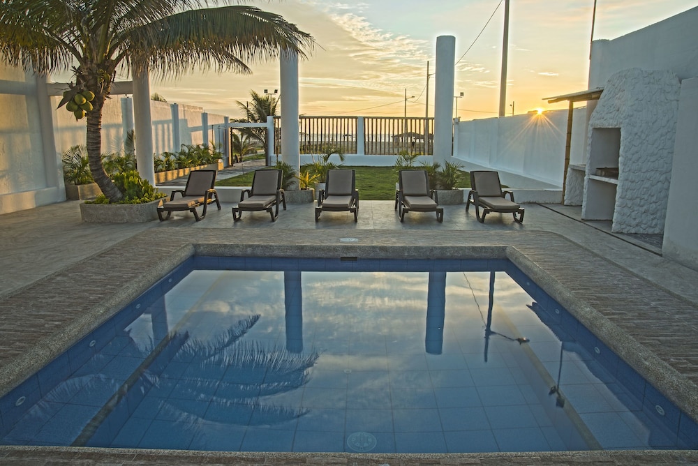 Hotel La Ria Playas 25/42