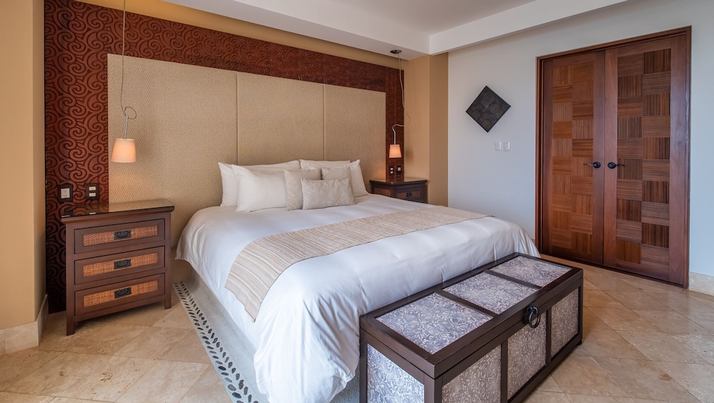 Celeste Beach Residences Huatulco Curamoria Collection 10/50