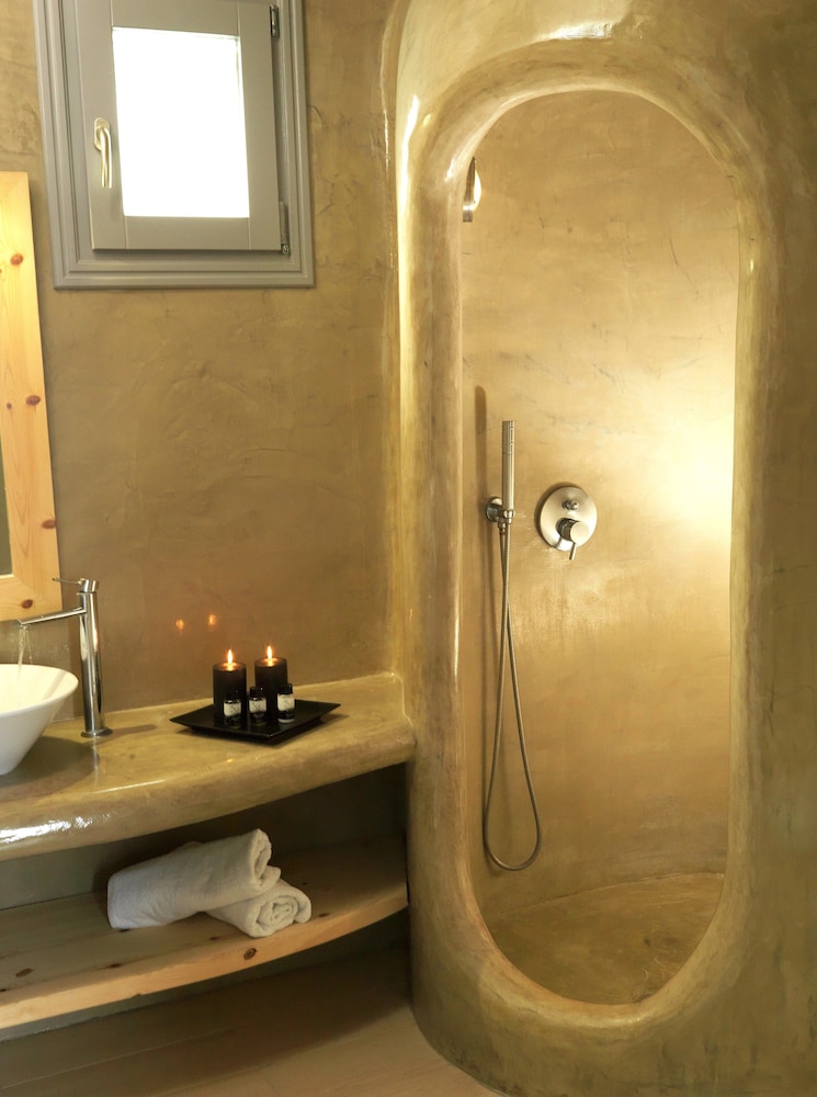 San Marino Suites 49/50