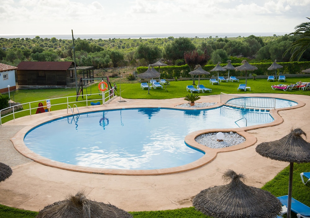 Apartamentos Sol Romantica by DOT Suites 51/57