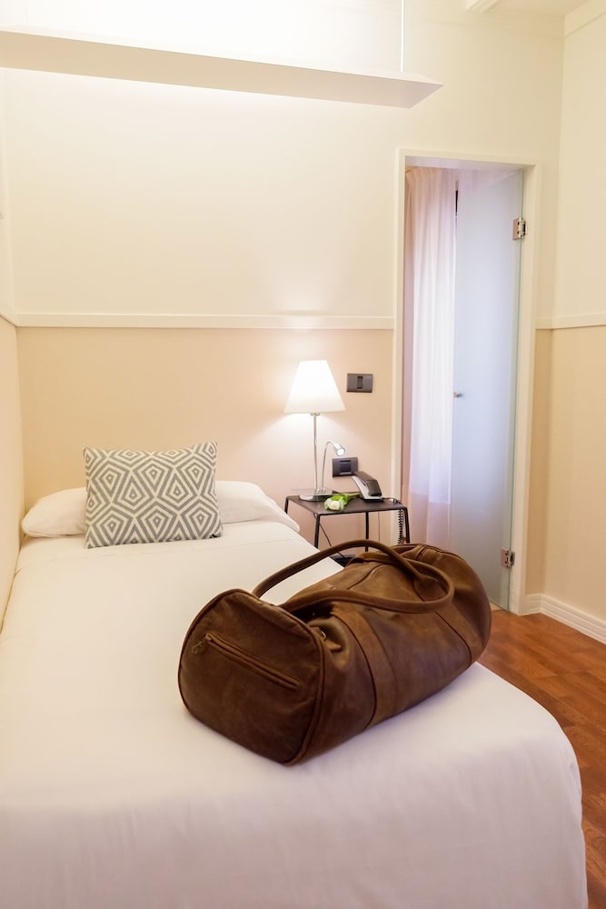 Alminar Hotel 26/67