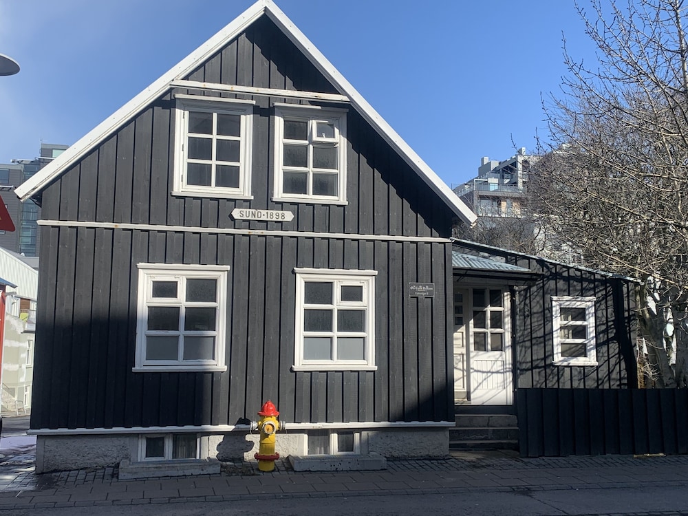 Old Charm Reykjavik Apartments 4/48