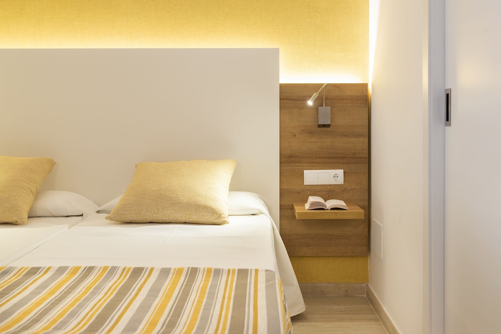 Casablanca Hotel 9/46