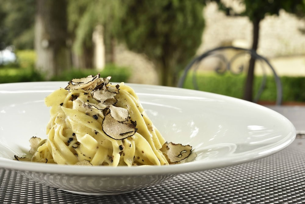 Relais Villa Monte Solare 12/50