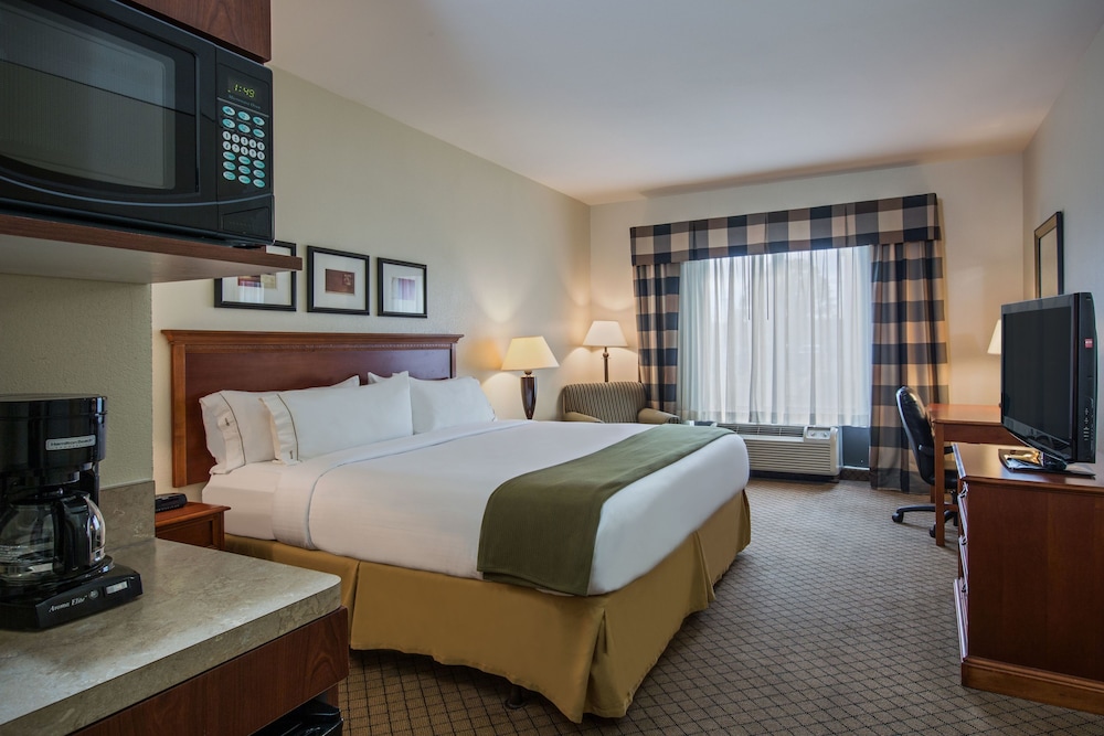 Holiday Inn Express Hotel and Suites Jackson - Flowood 25/71